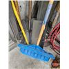 Image 2 : Shovels & Brooms