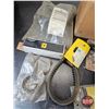 Image 5 : Assorted John Deere Parts & Belts