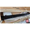 Image 5 : Assorted International & Fleetrite Truck Parts