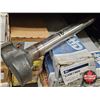Image 8 : Assorted Heavy Duty Truck Brake Camshafts