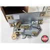 Image 24 : Assorted International Truck Parts