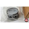 Image 6 : Assorted Heavy Duty Truck Parts & Accessories