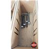 Image 13 : Assorted Heavy-Duty Studs