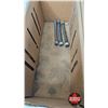 Image 19 : Assorted Heavy-Duty Studs