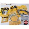 Image 10 : Assorted CAT Gaskets, Seals & Engine Parts