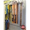 Image 2 : 34 Assorted Windshield Wiper Blades & Racjk