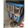 Image 2 : Retro Three-Head Candy Vending Machine on Stand