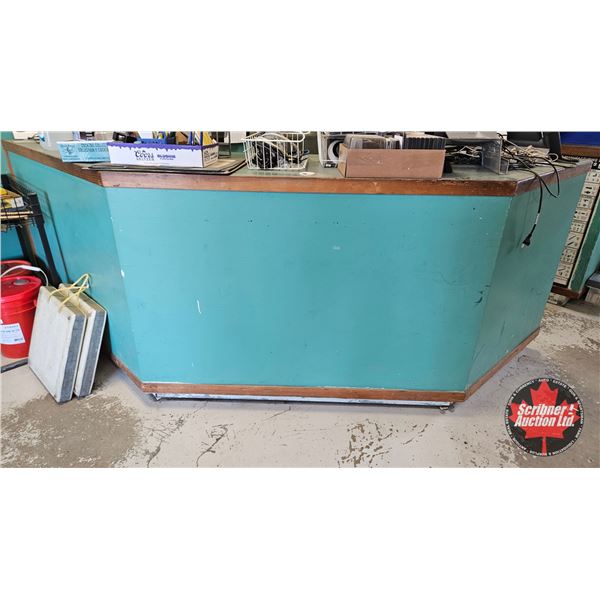 Solid Reception Counter (Lot 1369 matching)