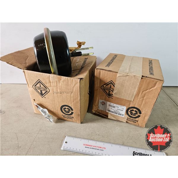 International C12F Chambers, 2 Pieces