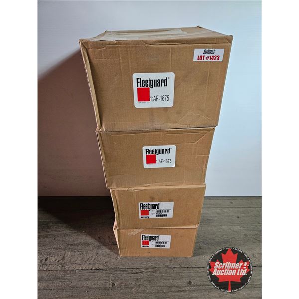 Fleetguard AF1675 Air Filters, 4 Pieces