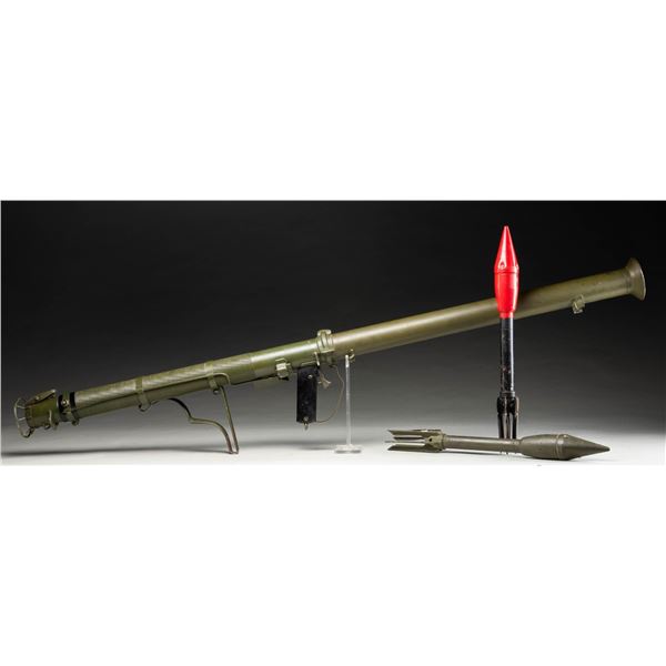 EXTREMELY SCARCE U.S. WWII M9A1 BAZOOKA WITH