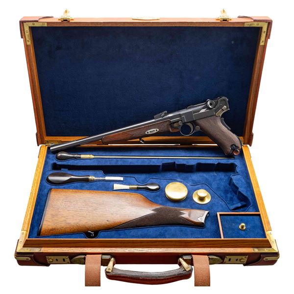 DWM 1902 LUGER CARBINE WITH CASE AND ACCESSORIES.