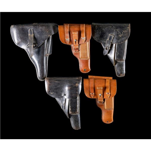 LOT OF 5 ASSORTED GERMAN WWII PISTOL HOLSTERS.