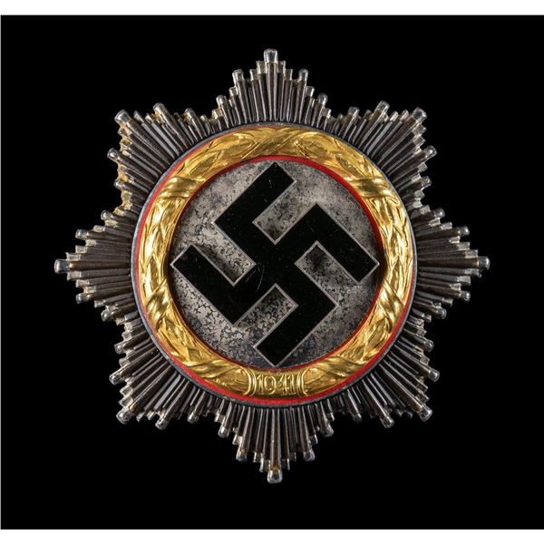 WWII GERMAN CROSS IN GOLD WITH ORIGINAL CASE.