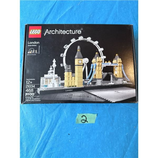 LEGO ARCHITECTURE 21034 LEGO BUILDING SET