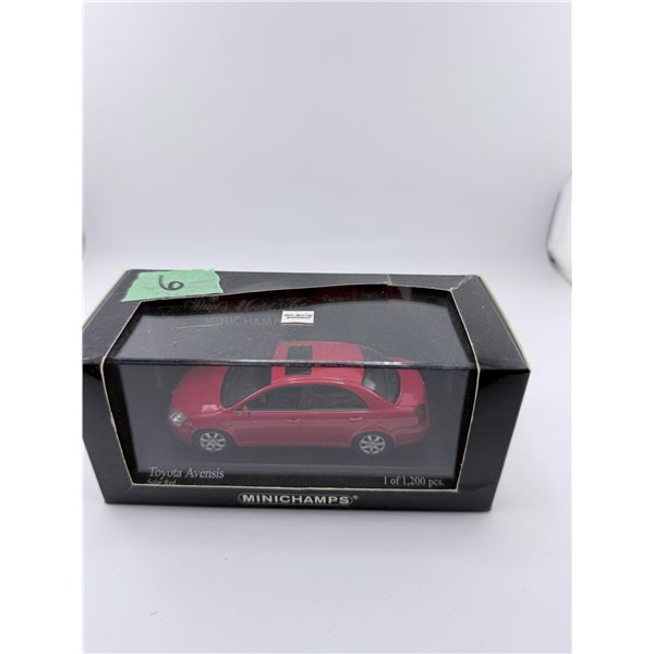 MINICHAMPS TOYOTA AVENSIS DIECAST MODEL CAR