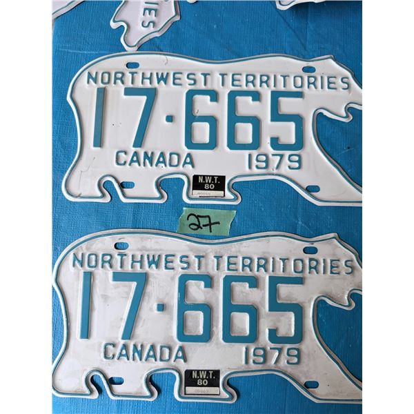 NORTHWEST TERRITORIES 1979 2 LICENSE PLATE PAIR