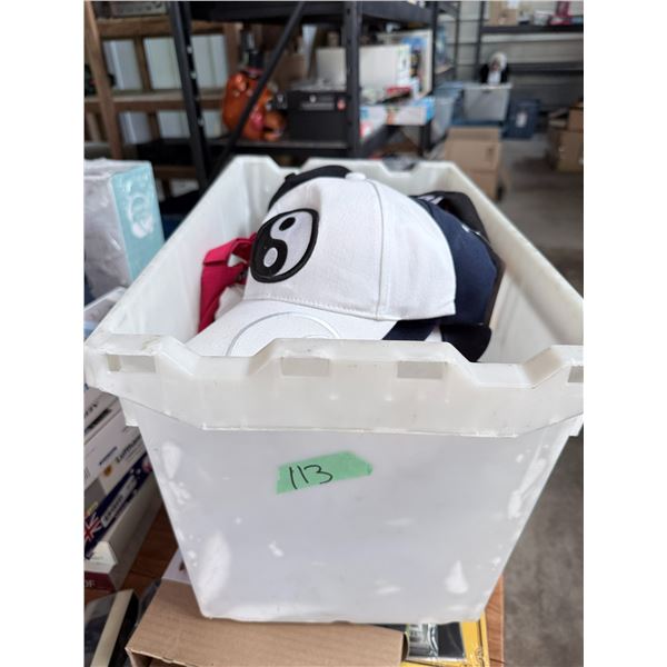 ASSORTED BRANDED FAN BASEBALL CAPS