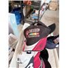 Image 5 : ASSORTED BRANDED FAN BASEBALL CAPS