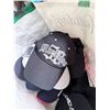 Image 5 : ASSORTED BRANDED FAN BASEBALL CAPS