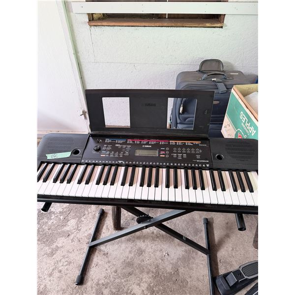 YAMAHA PSR-E263 X-STYLE STAND ELECTRONIC KEYBOARD