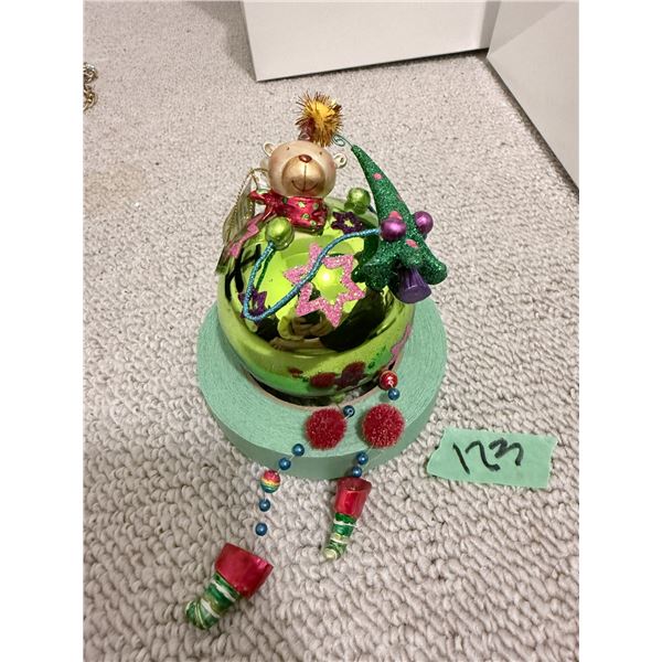 THE BOMBAY CHRISTMAS ORNAMENT COLLECTIBLE HOLIDAY DECOR