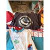 Image 3 : MIXED LOT SPORTS JERSEYS AND FAN SHIRTS