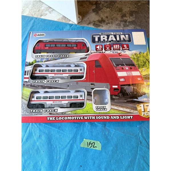 MODEL TOYS HIGH-SPEED MODEL TRAIN