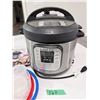 Image 2 : INSTANT POT ELECTRIC PRESSURE COOKER