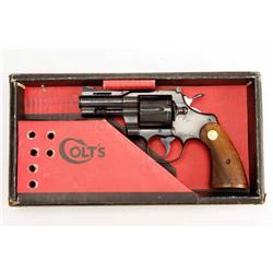 Colt Python Cal .357 SN:80525 Double action 6 shot revolver. Blued finish, checkered wood grips, rar