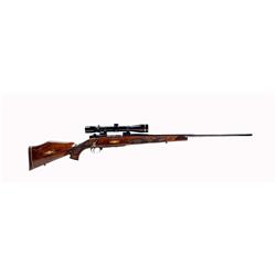 Weatherby Mark V Crown Cal 7mm Wby Mag SN:H186551, Very beautiful crown grade Weatherby hunting rifl