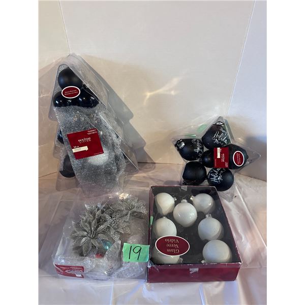 Christmas tree ornaments in white and black