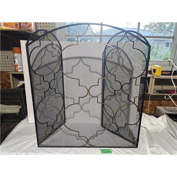 Metal fireplace screen