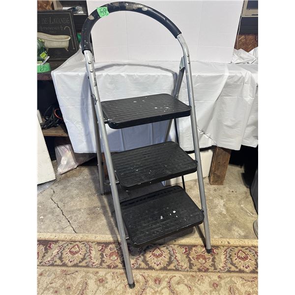 Small step ladder, folds for easy storage