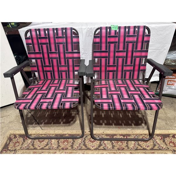 2 Lawn chairs