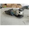 Image 3 : MAKITA ANGLE GRINDER, 12V DRILL, 18V BATTERY. WORKING