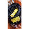 Image 2 : CRATE OF 6 SHORT HEAVY GAUAGE EXTENSION CORDS