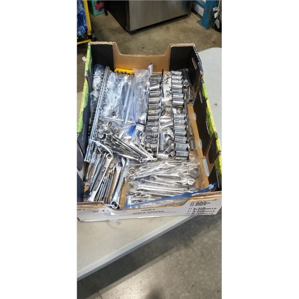 TRAY OF WRENCHES, SOCKETS, RATCHETS & EXTENSIONS