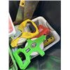 Image 4 : TOTE WITH ASSORTED HANDTOOLS, MEASURING TAPES, SAWS ETC
