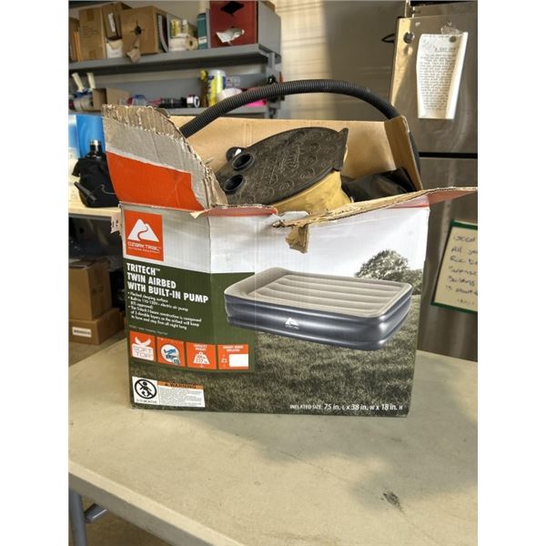 TRITECH TWIN AIRBED WITH BUILT IN PUMP