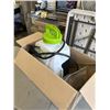 Image 2 : GREENHOUSE PRO 12L BATTERY BACKPACK SPRAYER. WORKING