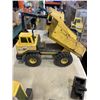 Image 3 : 3 VINTAGE METAL TONKA TRUCKS