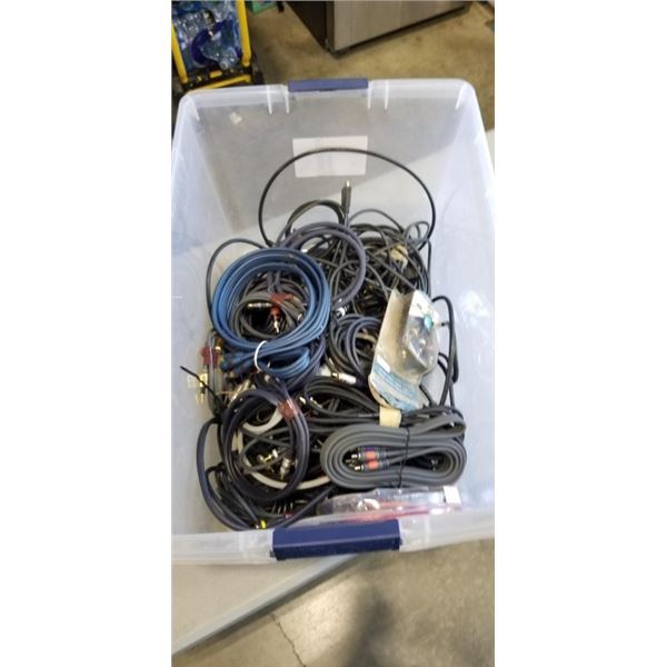 TOTE OF AUDIO CABLES