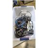 Image 1 : TOTE OF AUDIO CABLES
