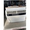 Image 2 : 2 WINDOW AC UNITS - WORKING