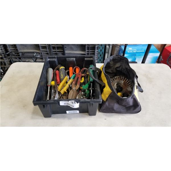 TRAY OF ASSORTED HANDTOOLS AND DEWALT TOOL BAG WITH CONTENTS