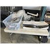 Image 1 : TOTE OF SINK FAUCETS