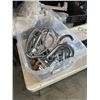 Image 3 : TOTE OF SINK FAUCETS