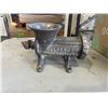 Image 4 : 2 10LB WEIGHTS,  VINTAGE MEAT GRINDER AND ASSORTED BASKETS