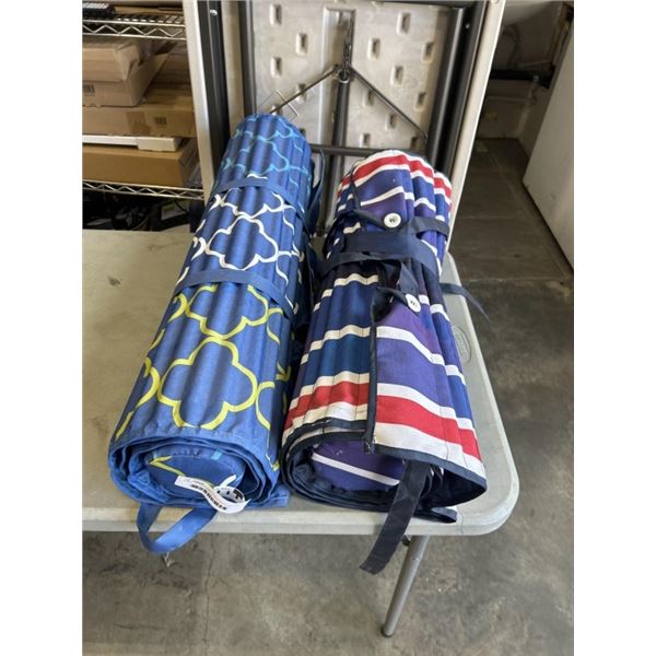 2 ROLL UP BEACH MATS WITH BUILT IN PILLOWS